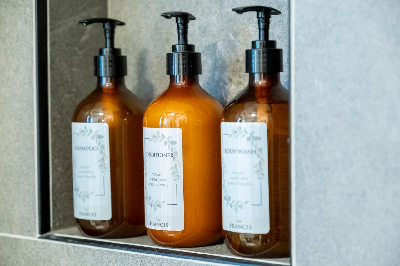 The Francis Boutique Inn ユクルーレット エクステリア 写真